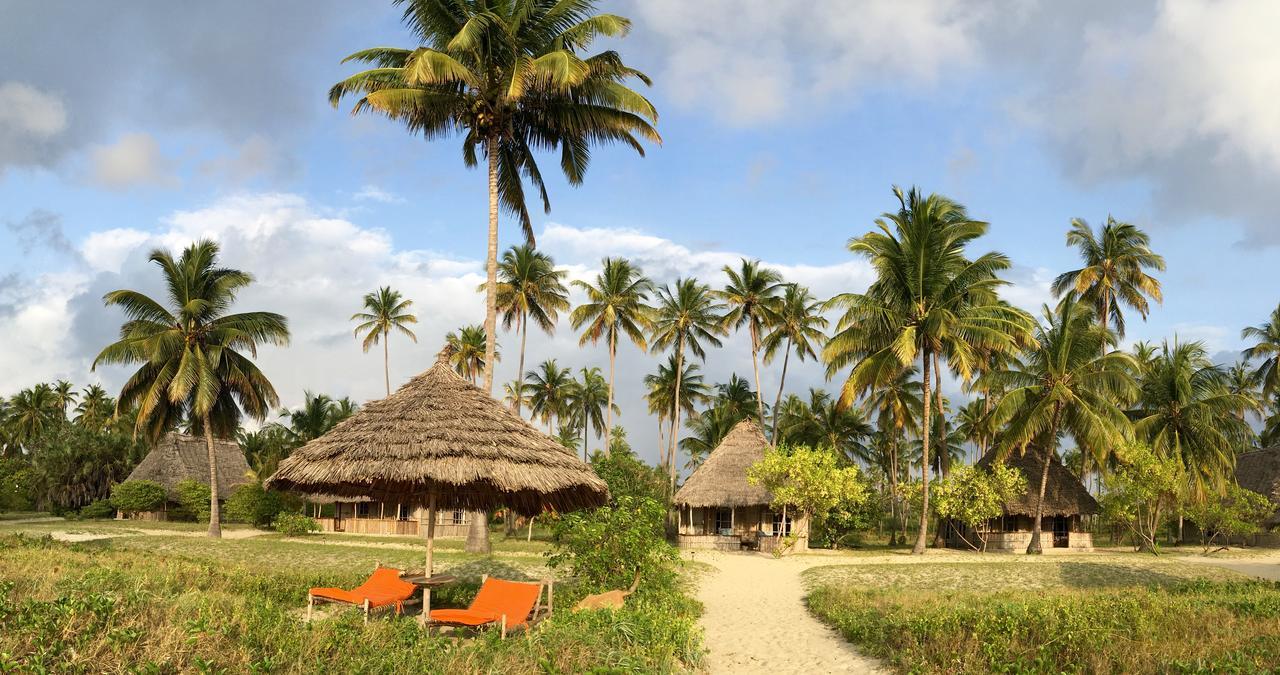 Emayani Beach Lodge Pangani Extérieur photo