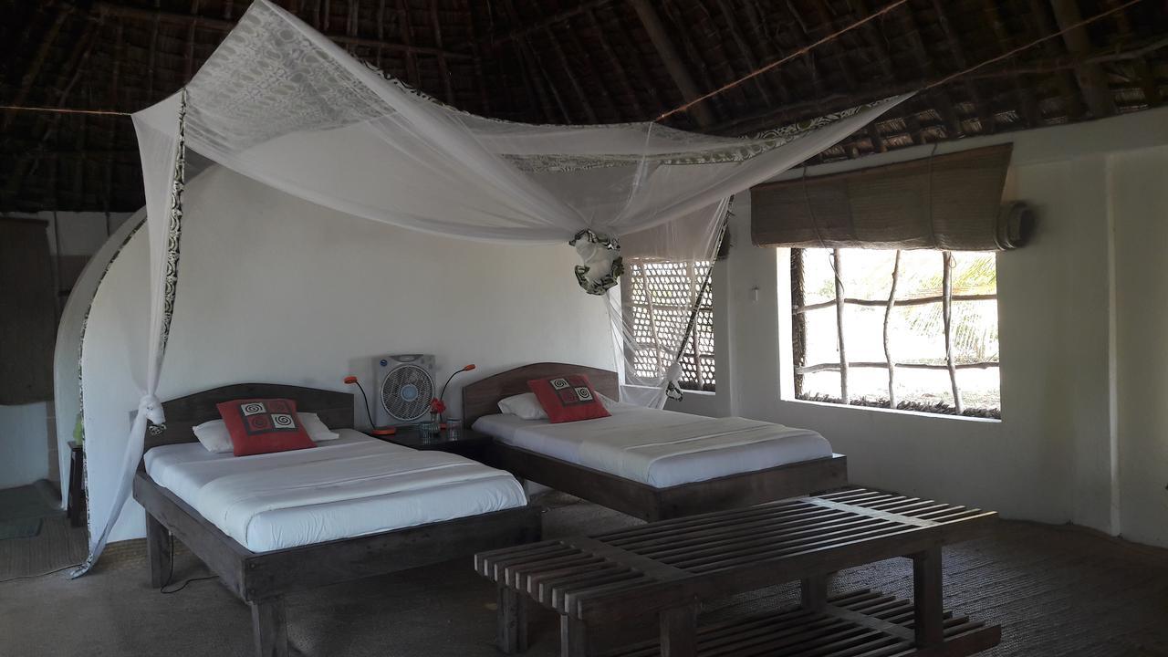 Emayani Beach Lodge Pangani Extérieur photo